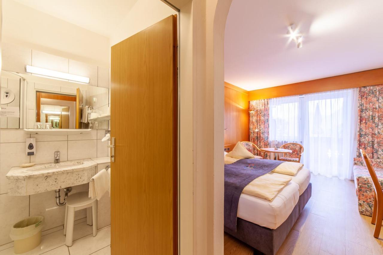 Fruehstuecks-Hotel Olympia Tirolo Ngoại thất bức ảnh