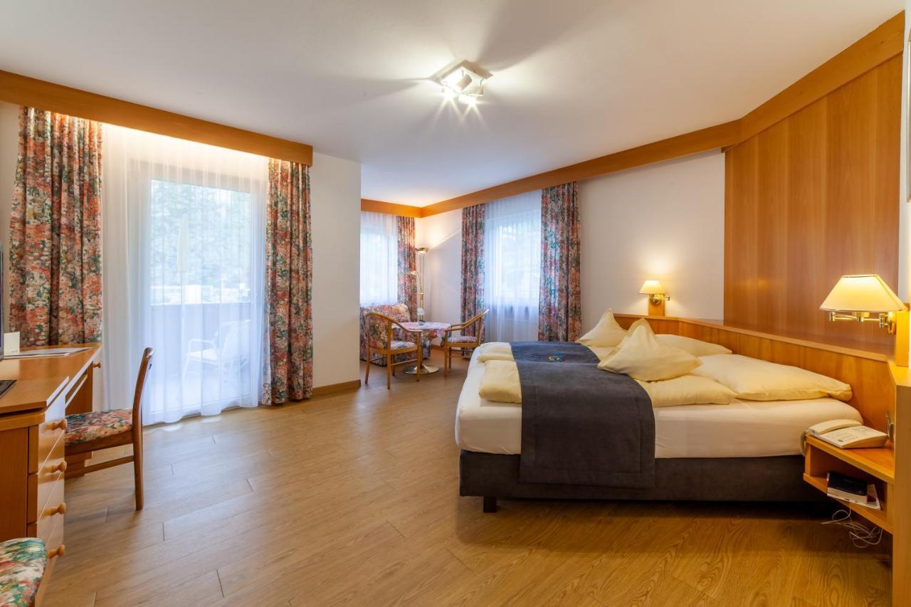 Fruehstuecks-Hotel Olympia Tirolo Ngoại thất bức ảnh