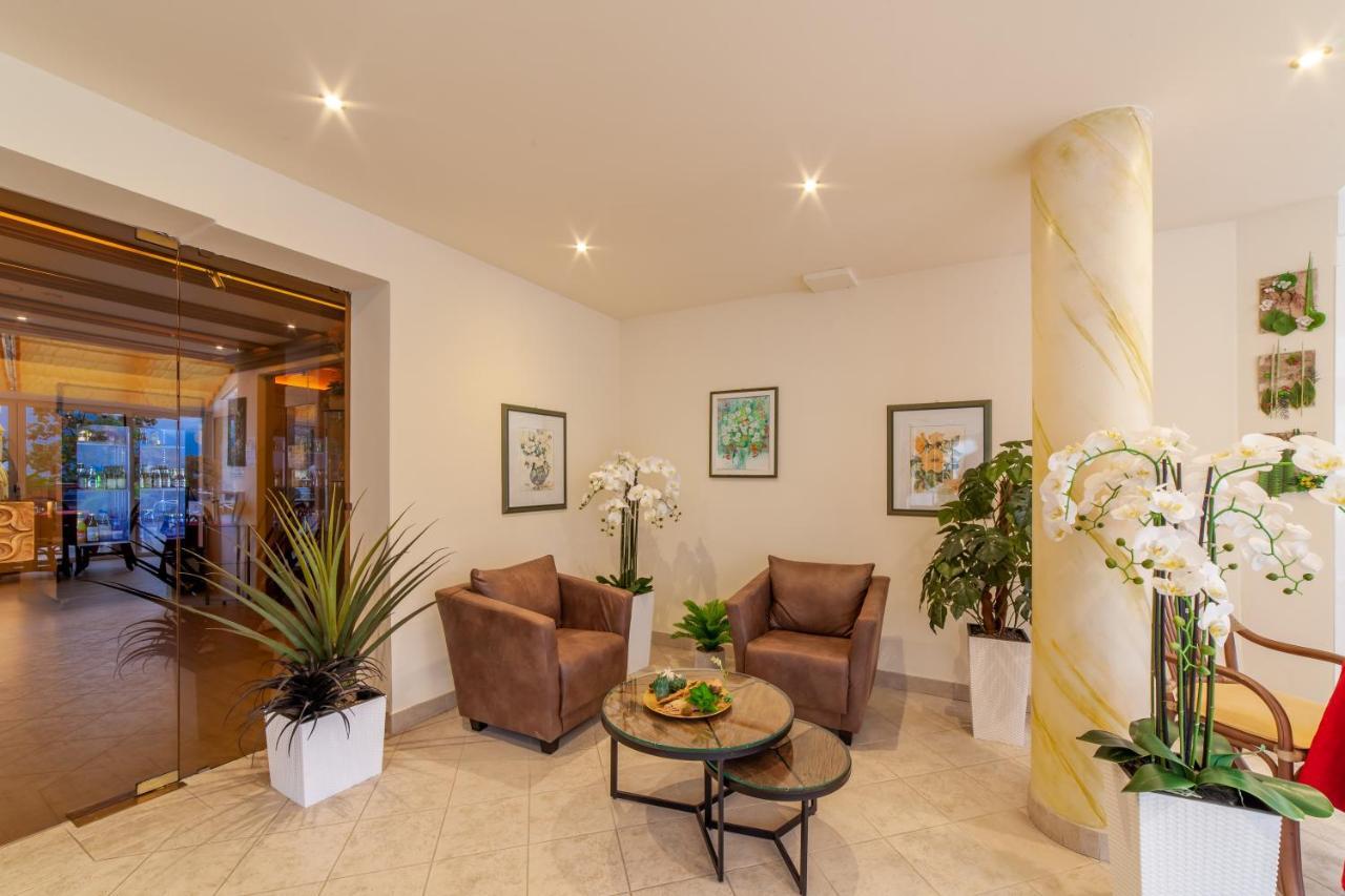 Fruehstuecks-Hotel Olympia Tirolo Ngoại thất bức ảnh
