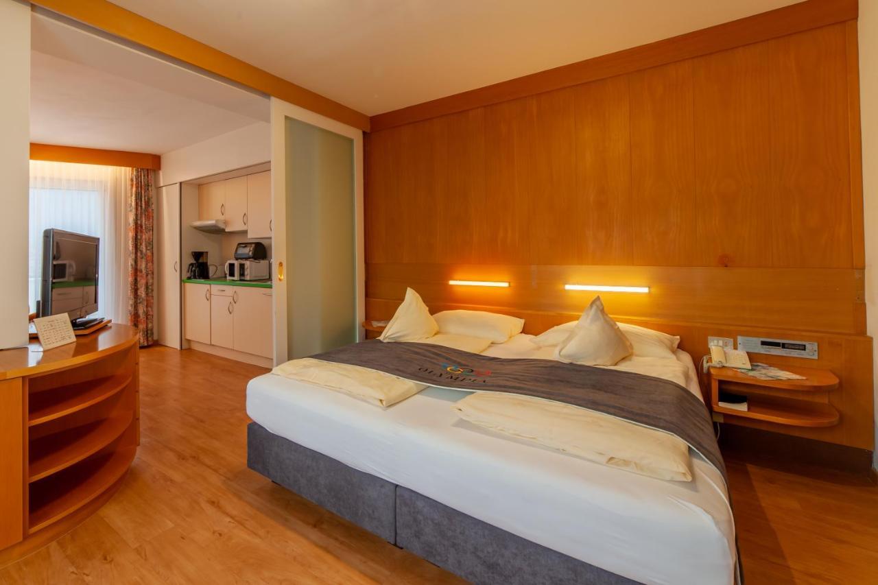 Fruehstuecks-Hotel Olympia Tirolo Ngoại thất bức ảnh