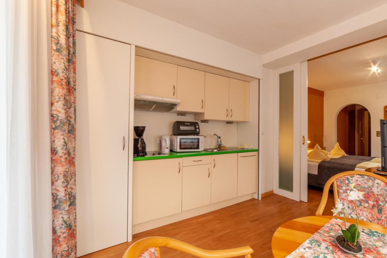 Fruehstuecks-Hotel Olympia Tirolo Ngoại thất bức ảnh