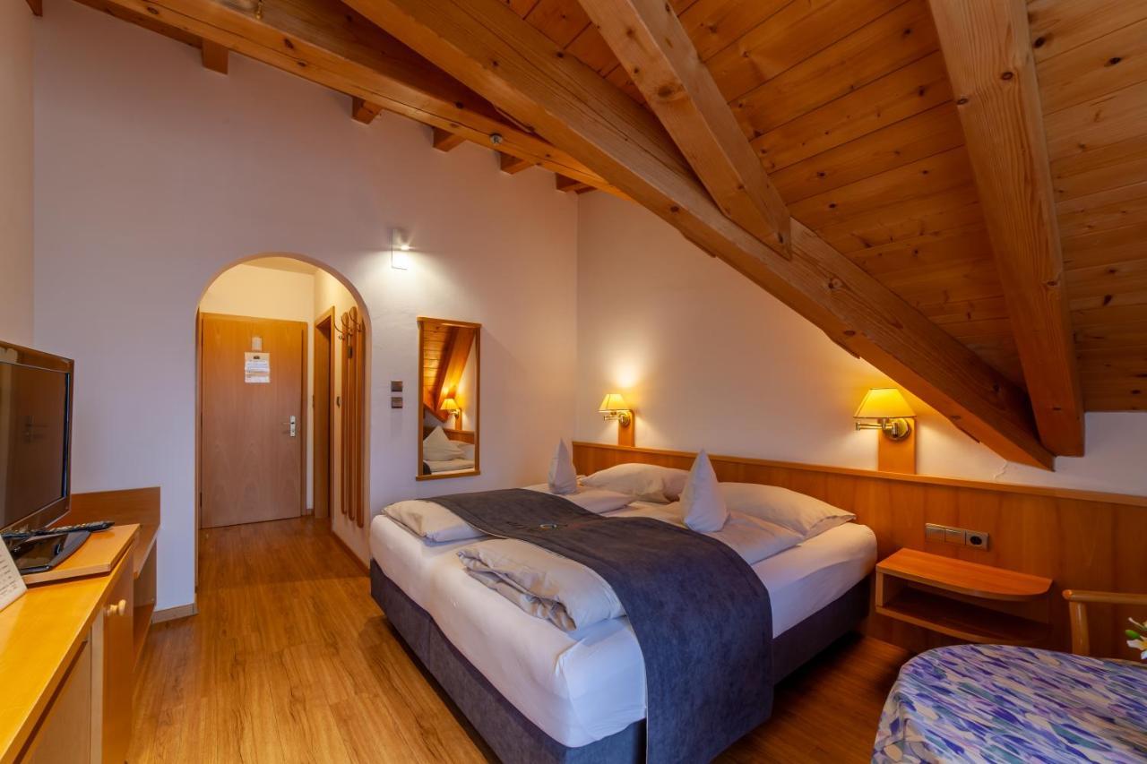 Fruehstuecks-Hotel Olympia Tirolo Ngoại thất bức ảnh