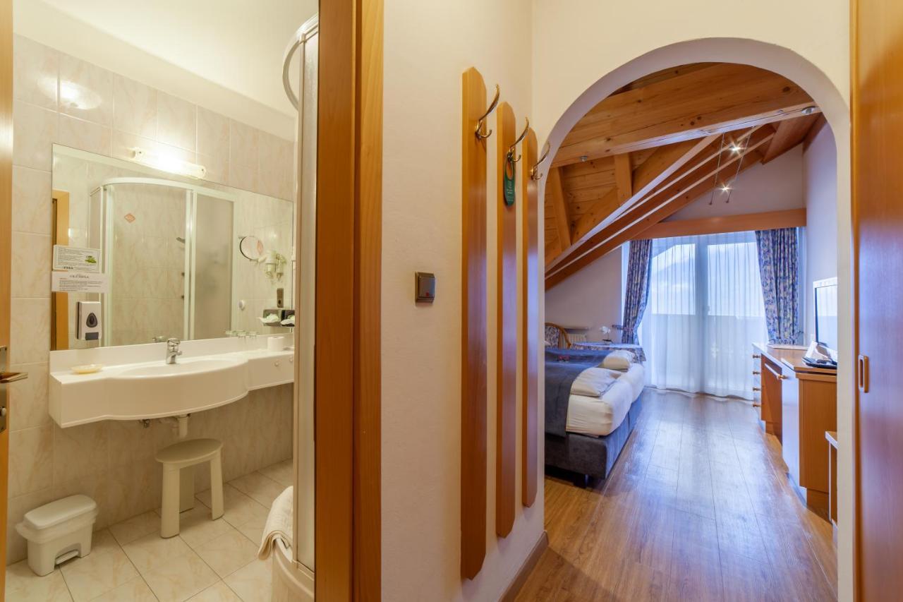Fruehstuecks-Hotel Olympia Tirolo Ngoại thất bức ảnh