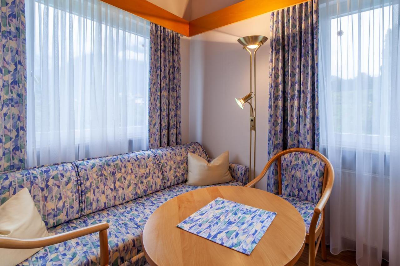 Fruehstuecks-Hotel Olympia Tirolo Ngoại thất bức ảnh