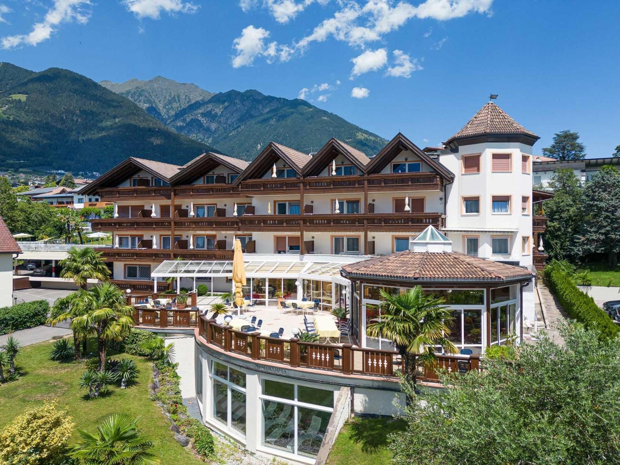Fruehstuecks-Hotel Olympia Tirolo Ngoại thất bức ảnh