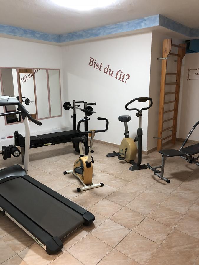 Fruehstuecks-Hotel Olympia Tirolo Ngoại thất bức ảnh